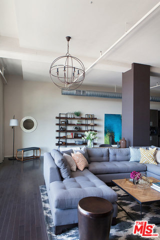 1645 N Vine St Unit: 612