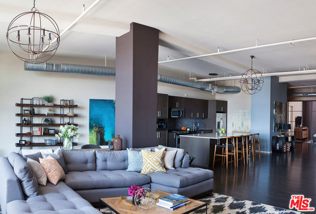 1645 N Vine St Unit: 612