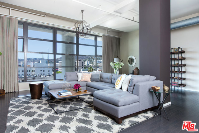 1645 N Vine St Unit: 612