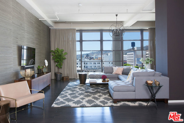 1645 N Vine St Unit: 612