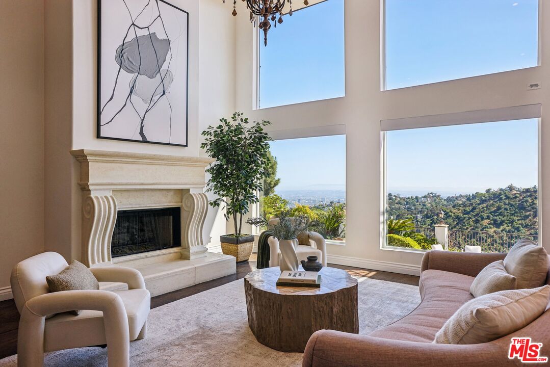 2411 Mount Olympus Dr