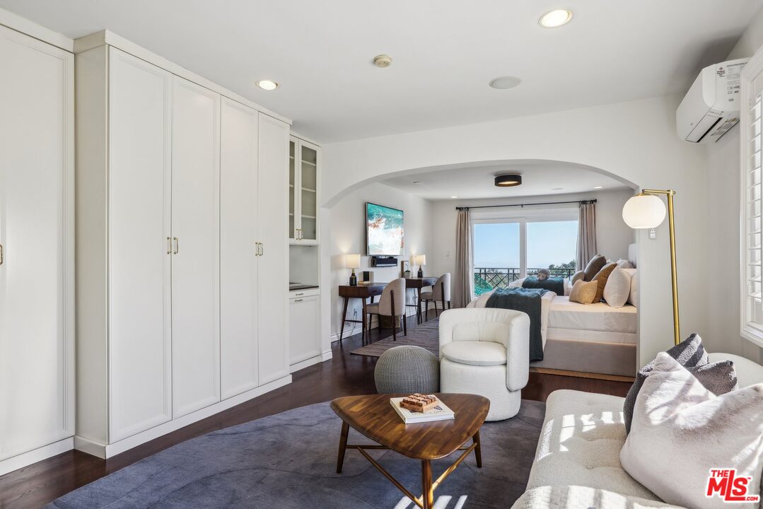 2411 Mount Olympus Dr