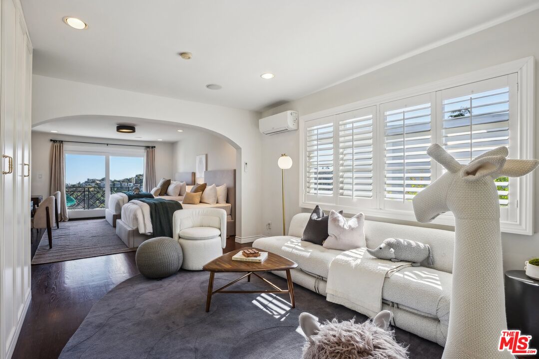 2411 Mount Olympus Dr