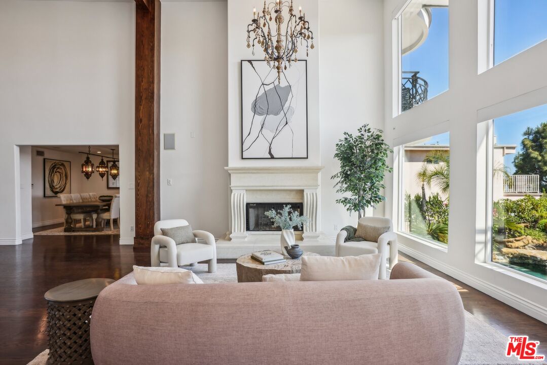 2411 Mount Olympus Dr