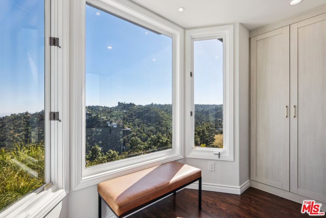 2411 Mount Olympus Dr