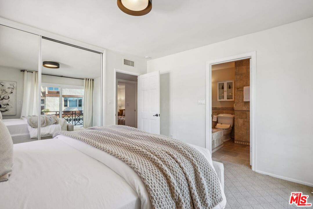 2411 Mount Olympus Dr