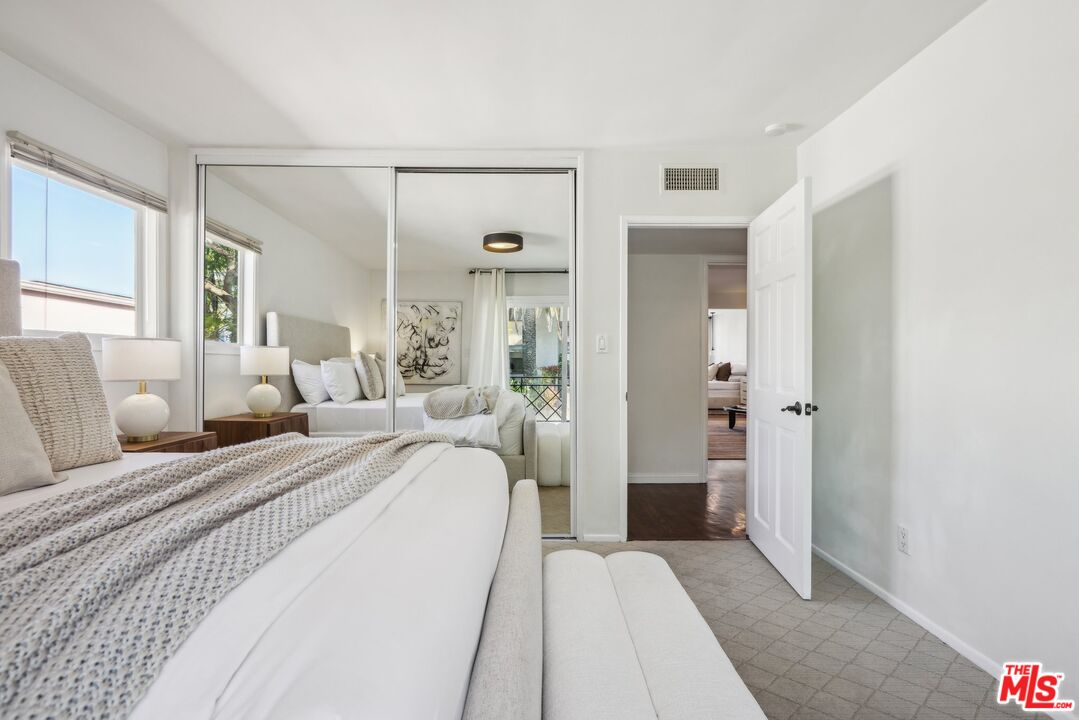 2411 Mount Olympus Dr