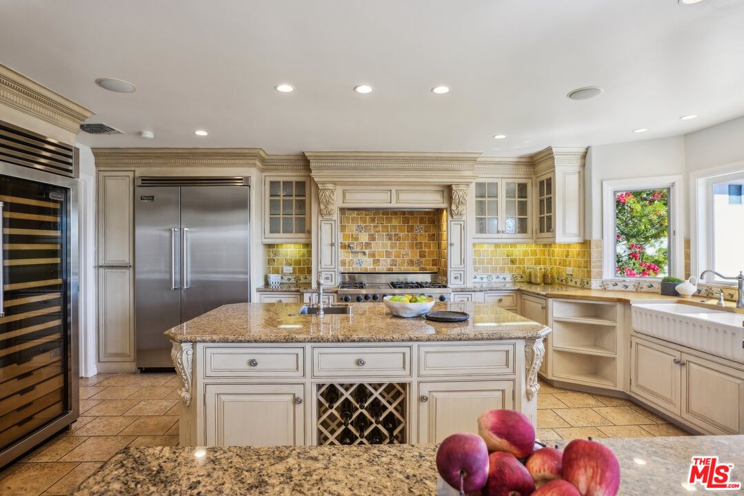 2411 Mount Olympus Dr