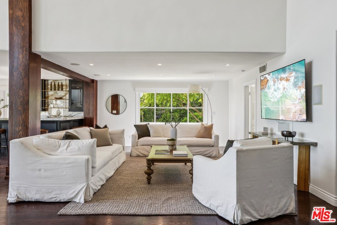 2411 Mount Olympus Dr