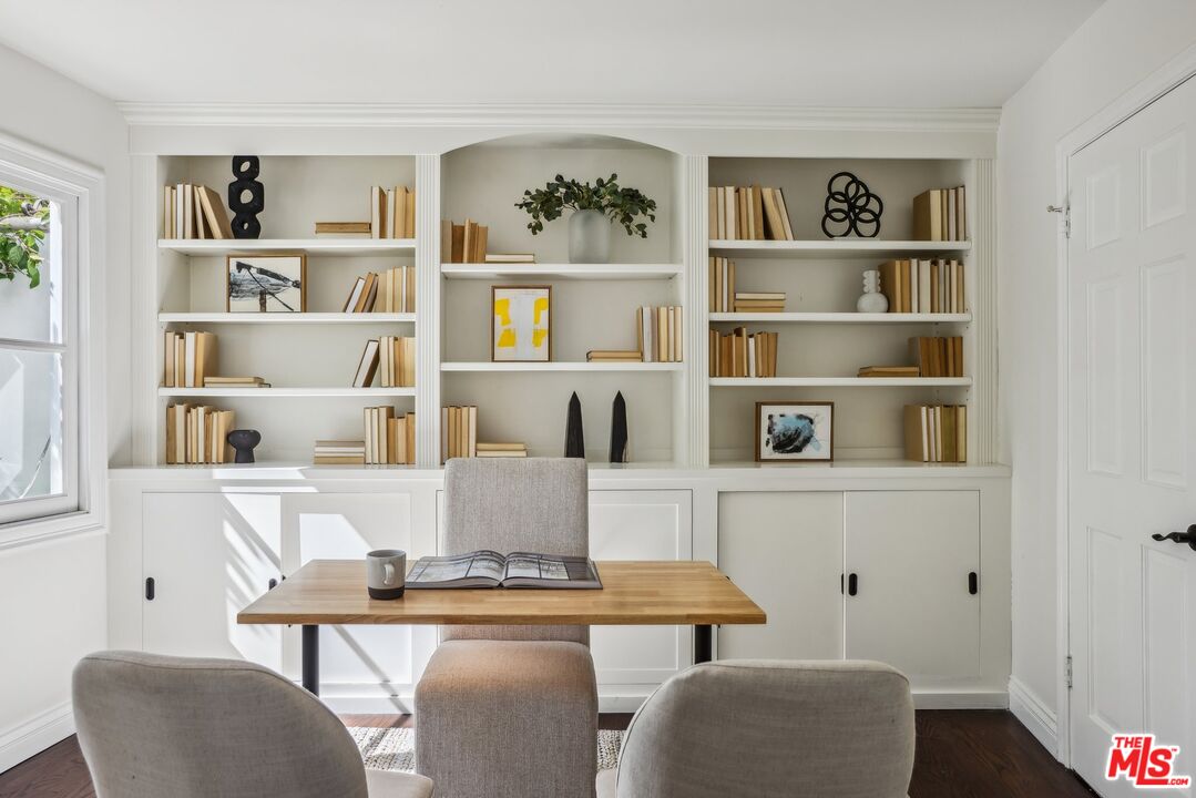 2411 Mount Olympus Dr