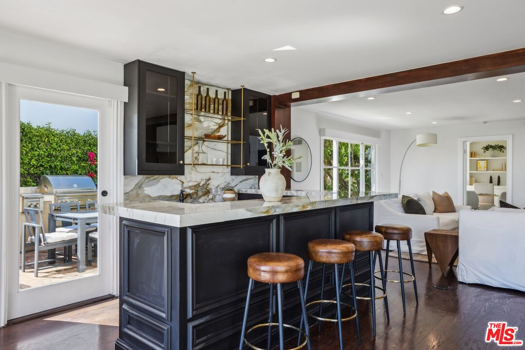 2411 Mount Olympus Dr