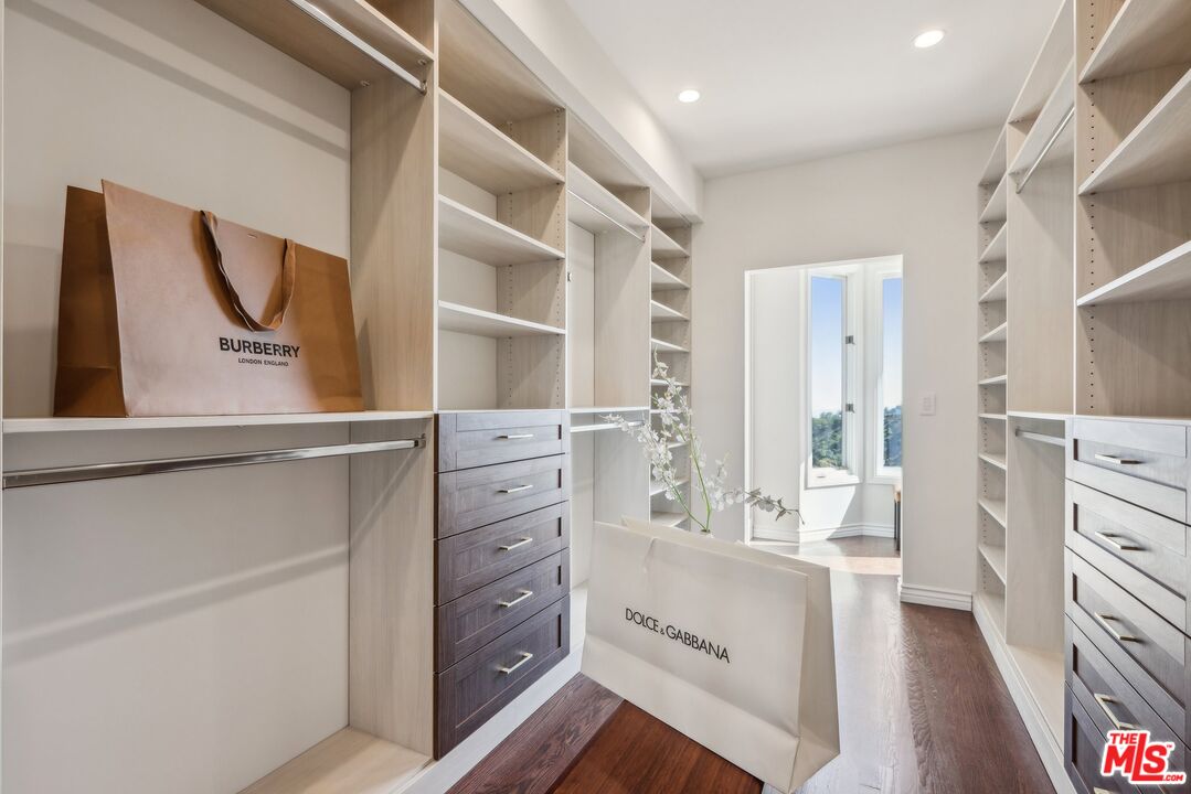 2411 Mount Olympus Dr