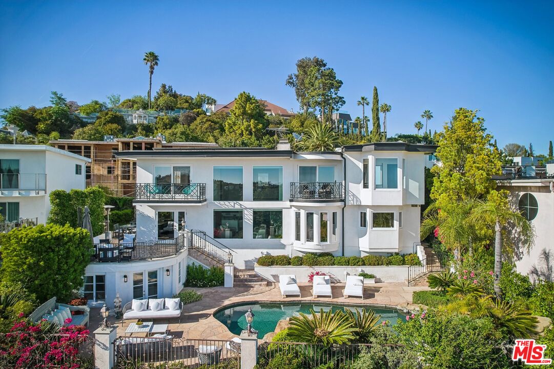 2411 Mount Olympus Dr