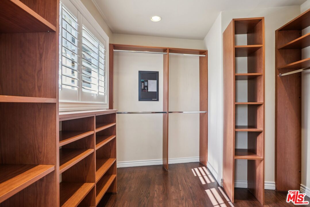 2411 Mount Olympus Dr