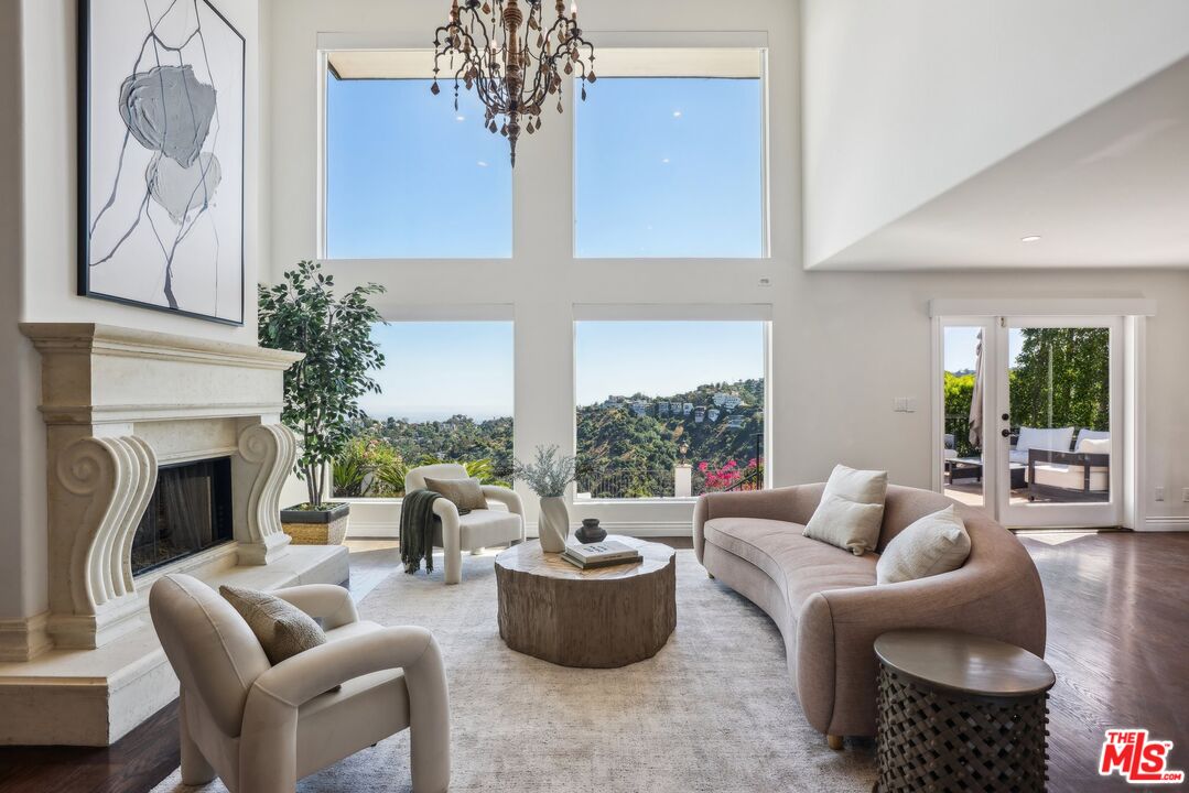 2411 Mount Olympus Dr