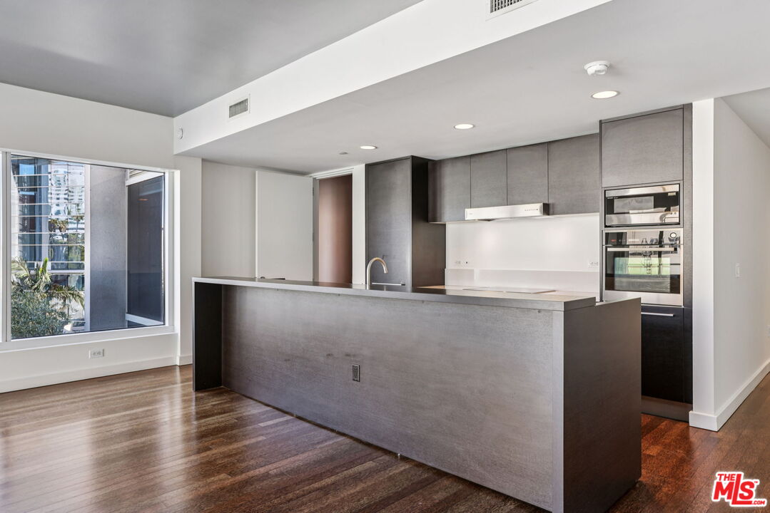 6250 Hollywood Blvd Unit: 5A