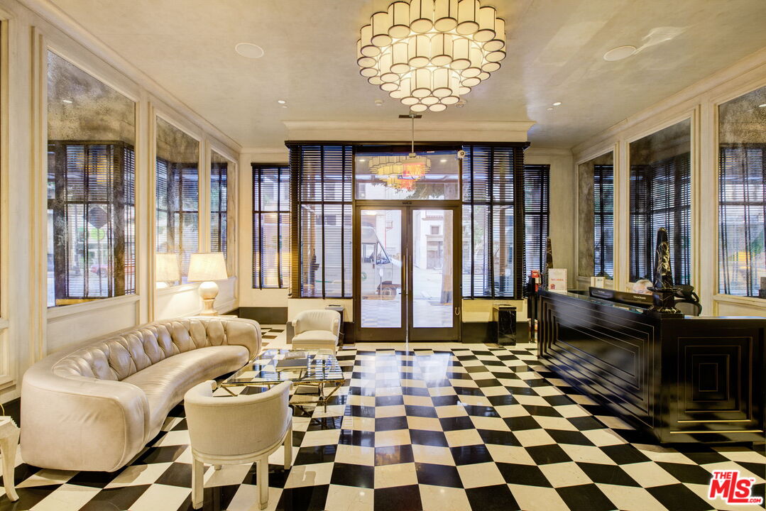 1645 N VINE ST Unit: 603