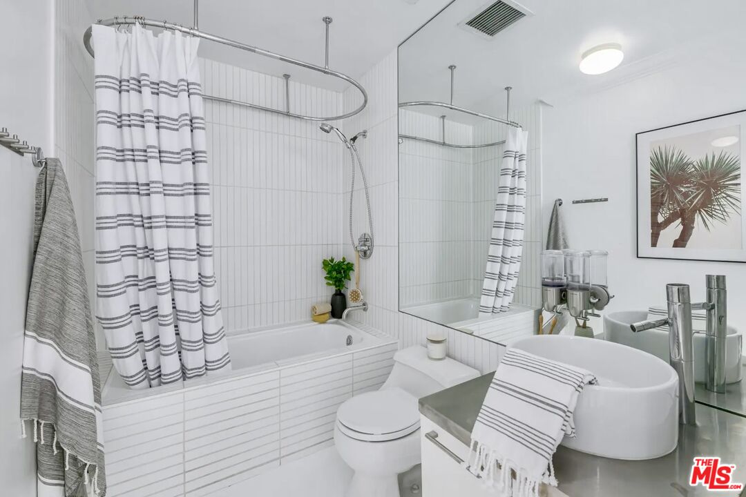 6253 Hollywood Blvd Unit: 1202