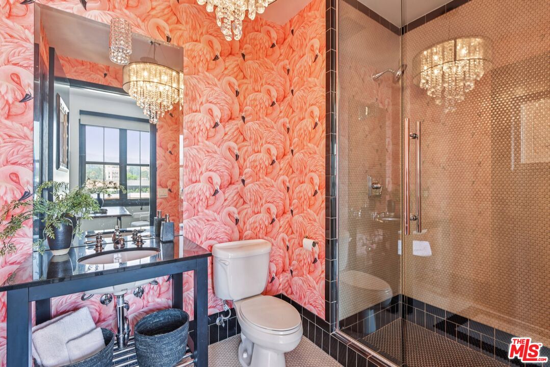1645 N Vine St Unit: 706