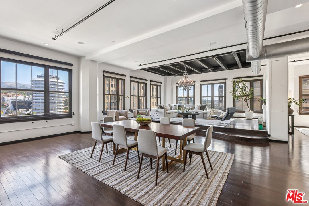 1645 N Vine St Unit: 706