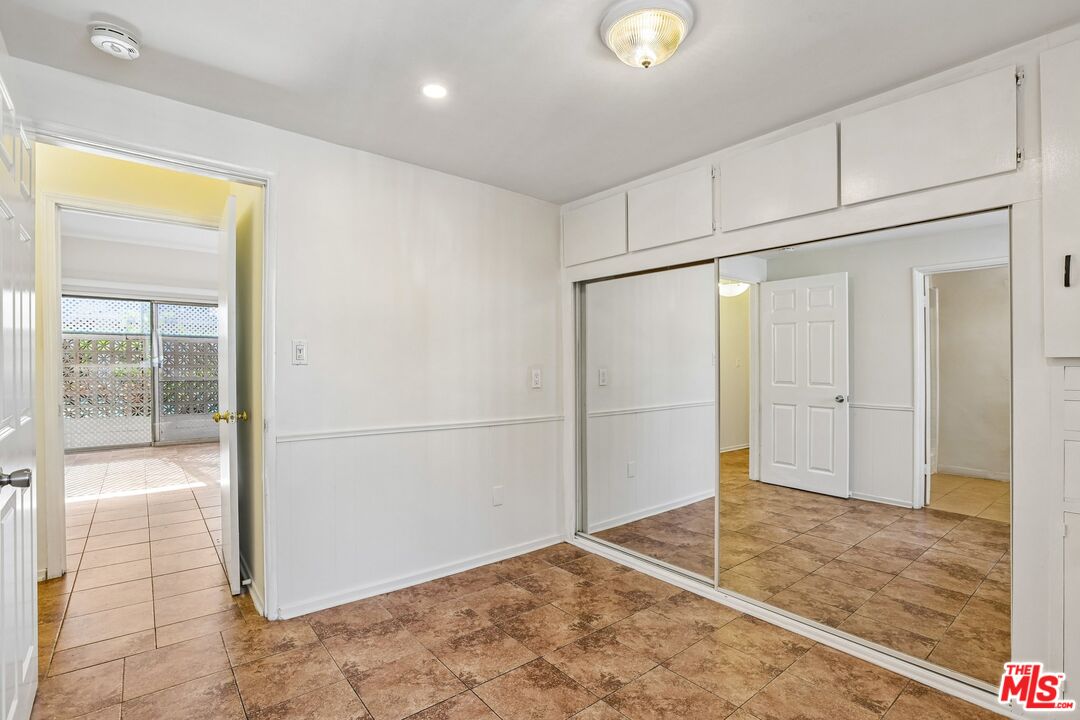 6727 Orion Ave