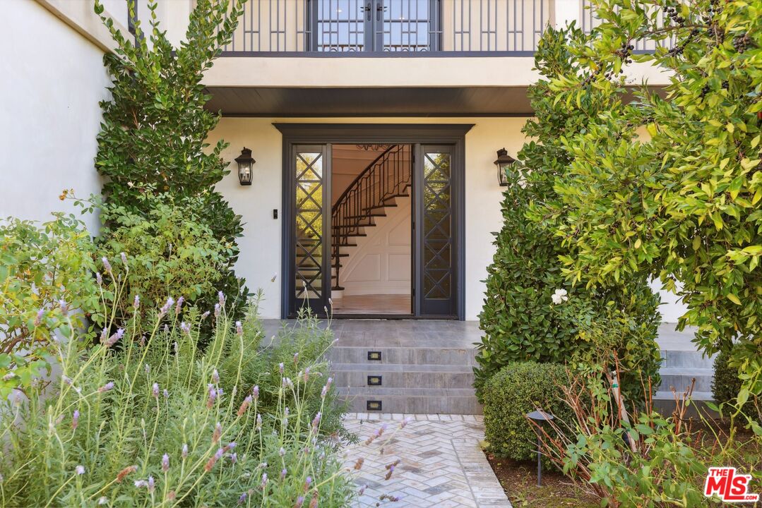 2676 Casiano Rd