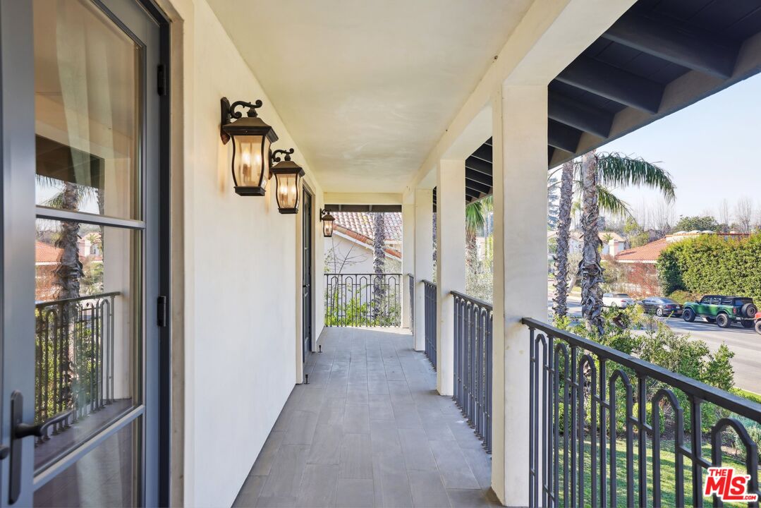 2676 Casiano Rd