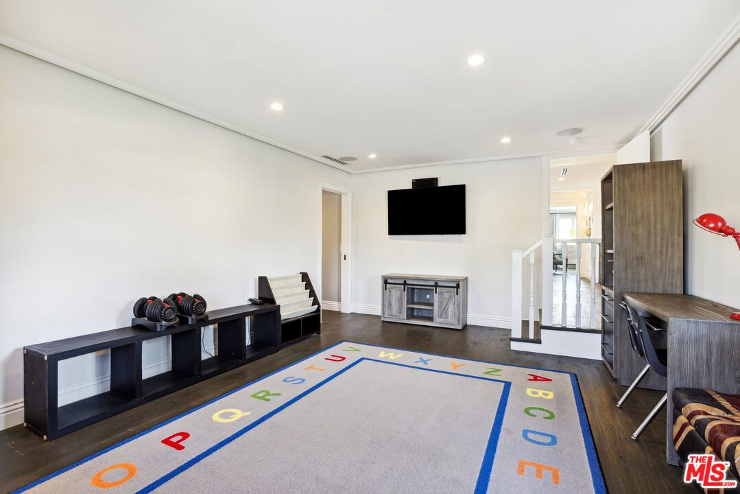 2676 Casiano Rd