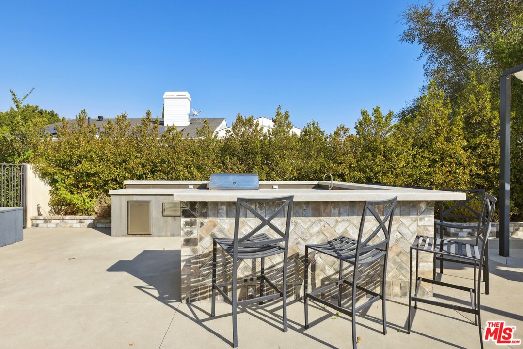 2676 Casiano Rd
