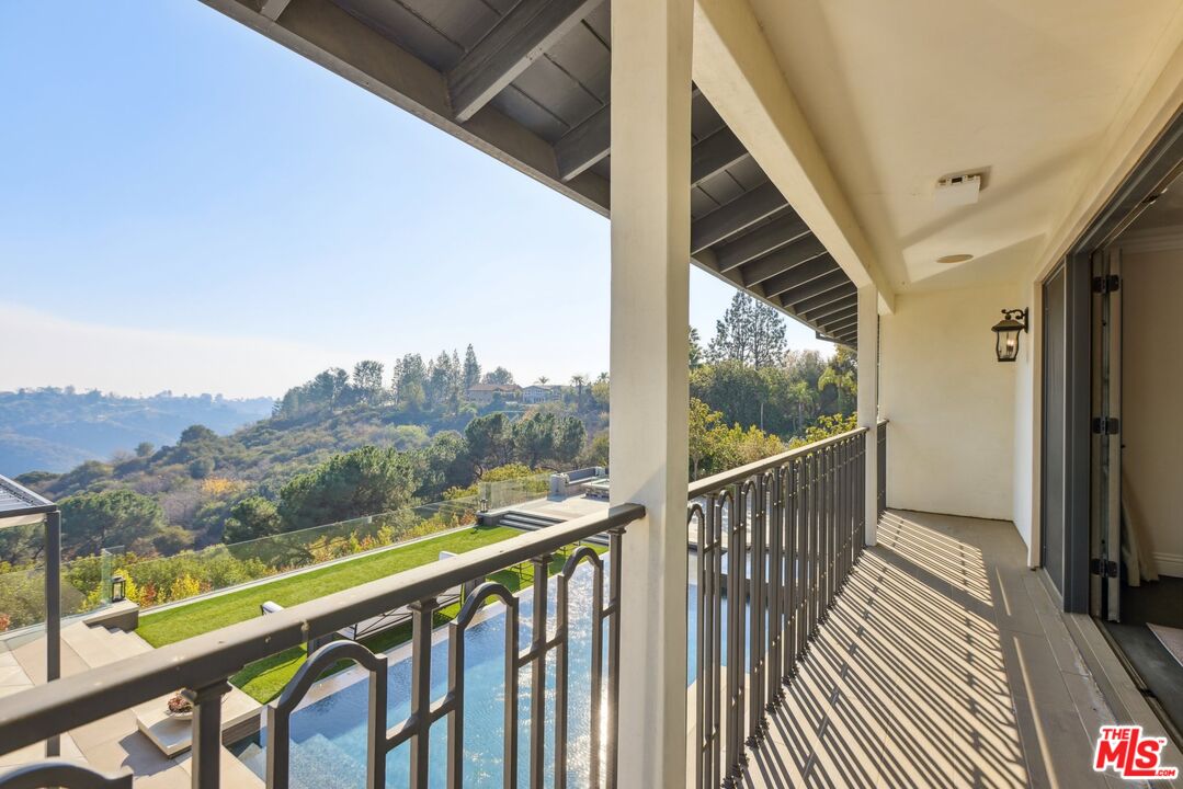 2676 Casiano Rd