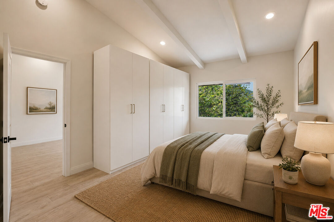 2700 Cahuenga Blvd Unit: E 4313