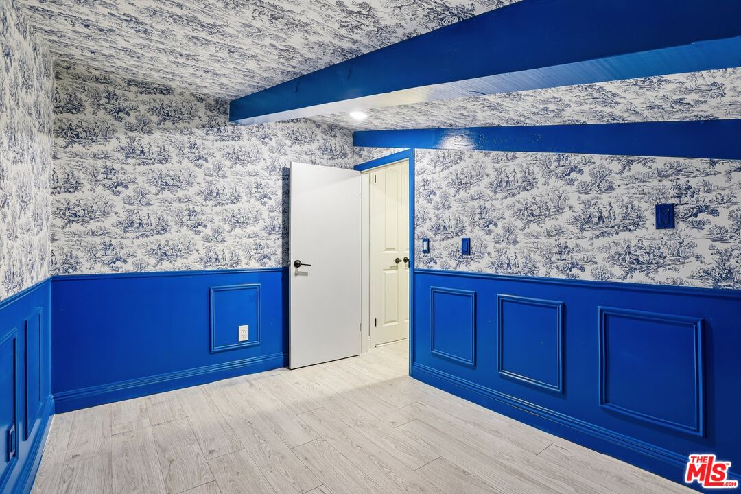 2700 Cahuenga Blvd Unit: E 4313