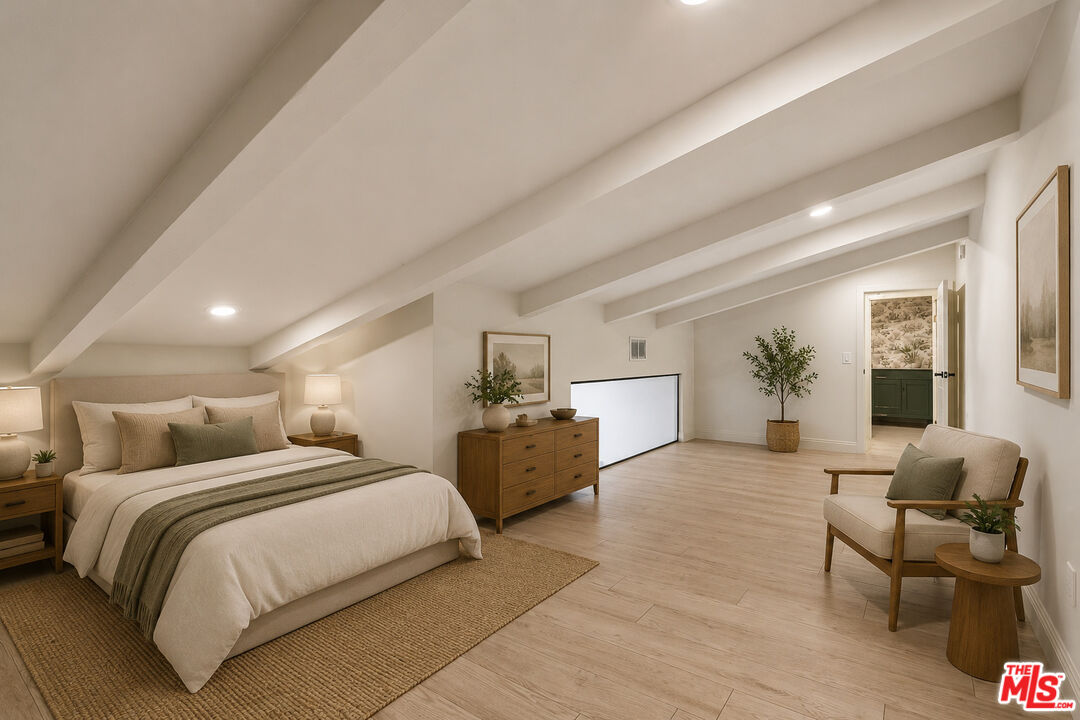2700 Cahuenga Blvd Unit: E 4313