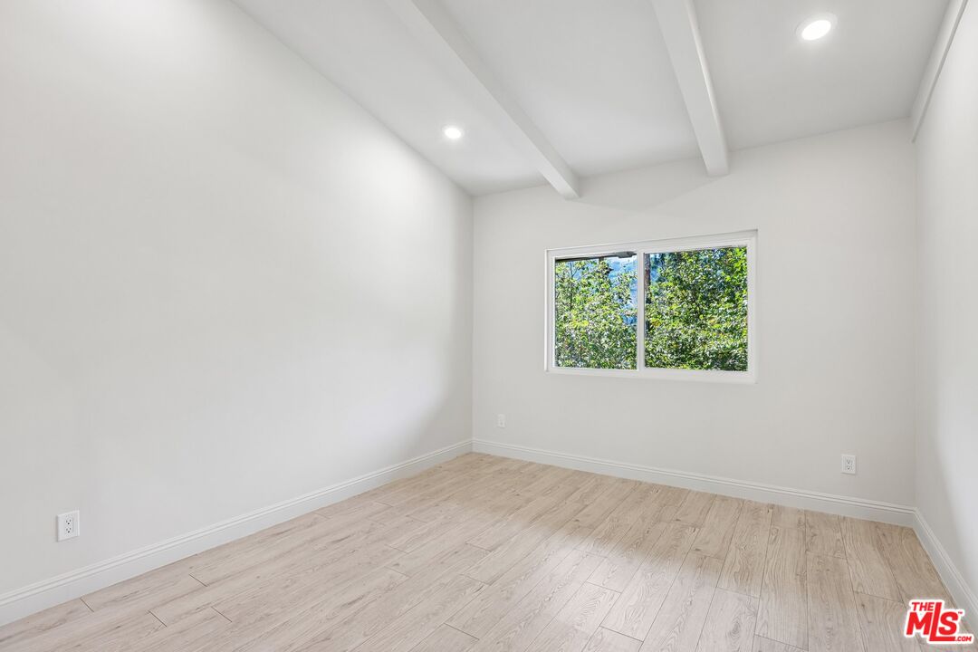2700 Cahuenga Blvd Unit: E 4313
