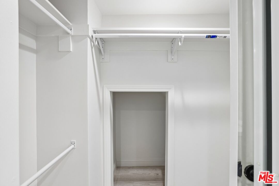 2700 Cahuenga Blvd Unit: E 4313