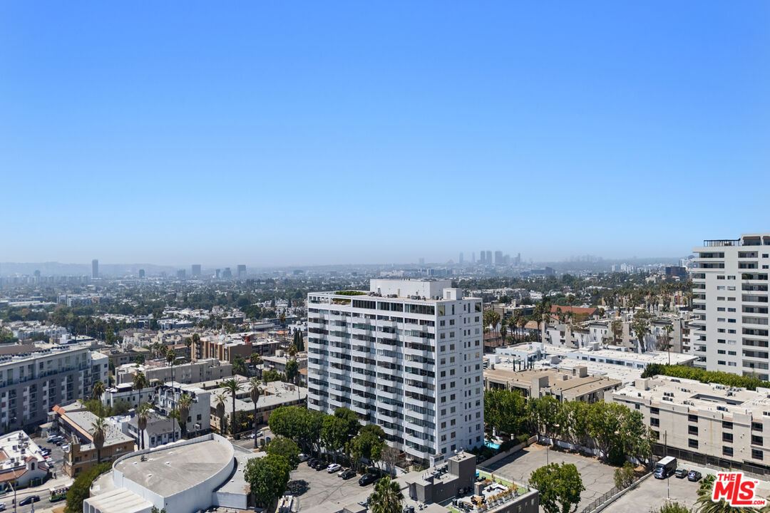 7135 Hollywood Blvd Unit: 402