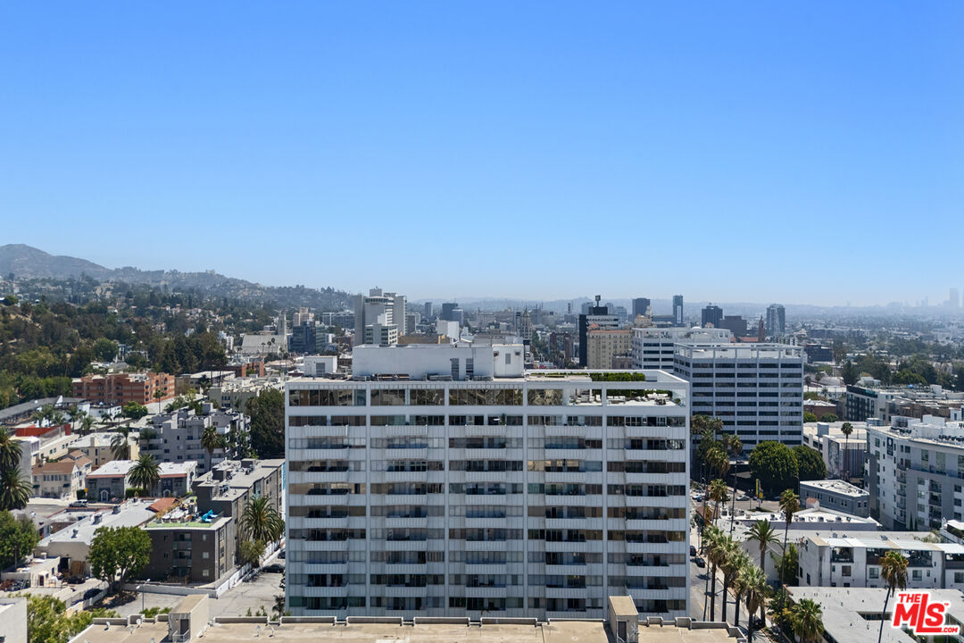 7135 Hollywood Blvd Unit: 402
