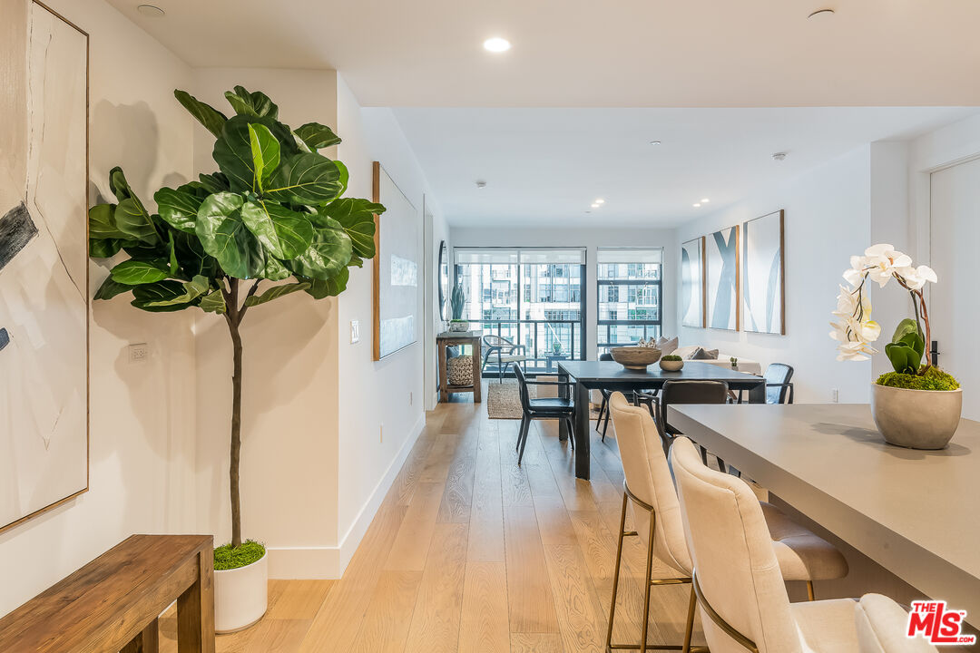 10777 Wilshire Blvd Unit: 404
