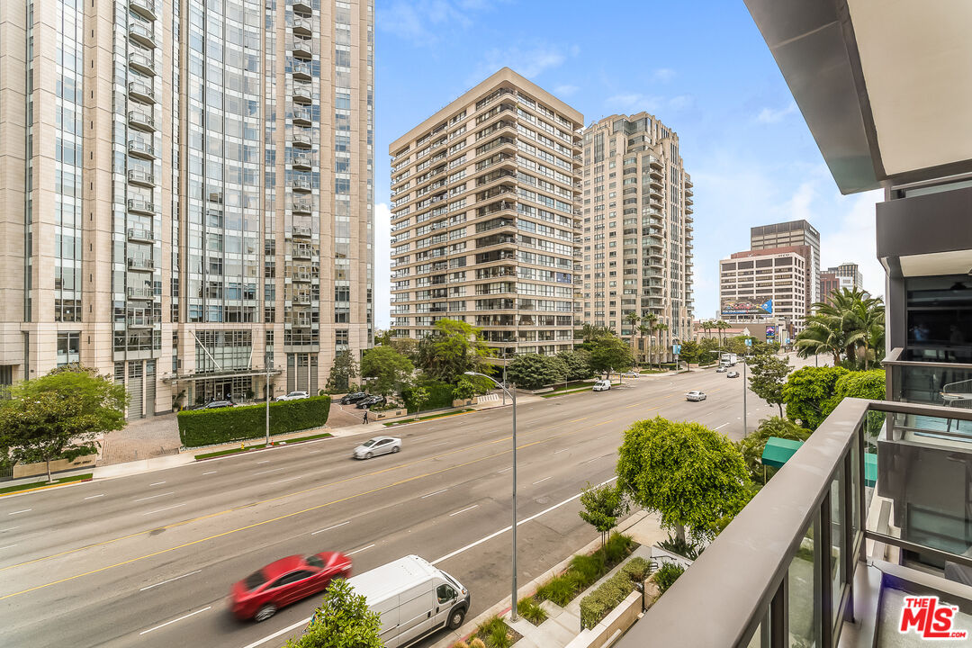 10777 Wilshire Blvd Unit: 404