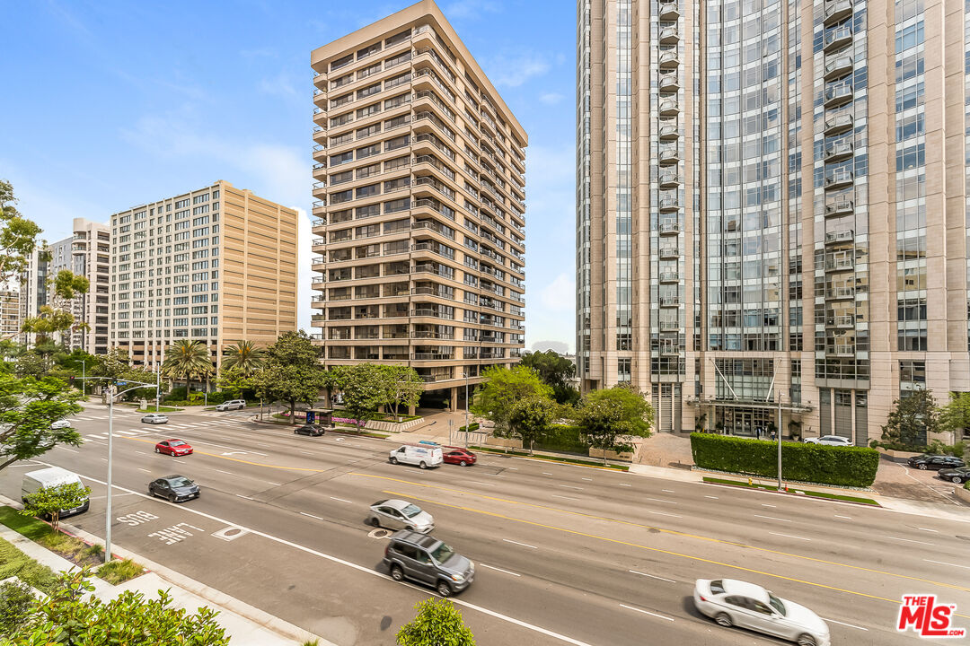 10777 Wilshire Blvd Unit: 404