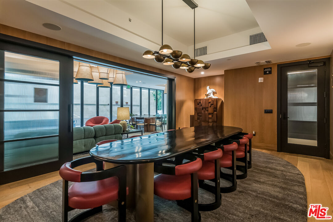 10777 Wilshire Blvd Unit: 404