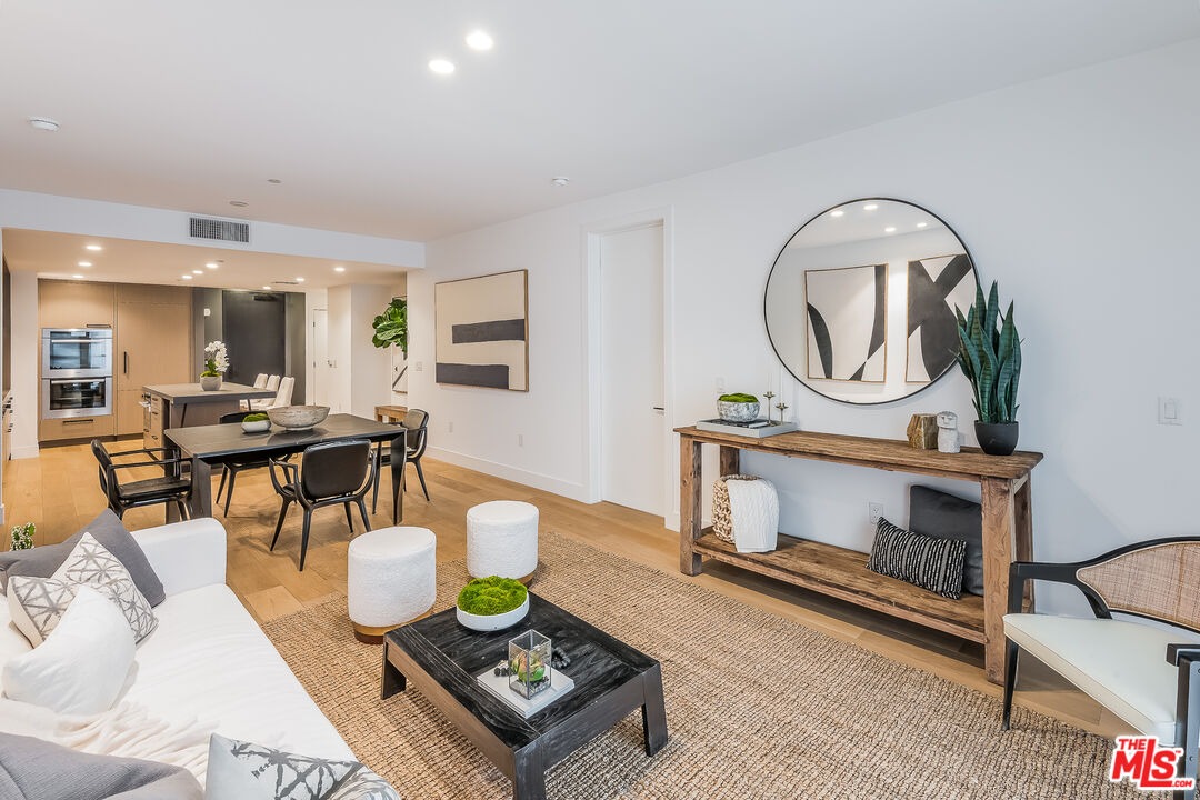 10777 Wilshire Blvd Unit: 404