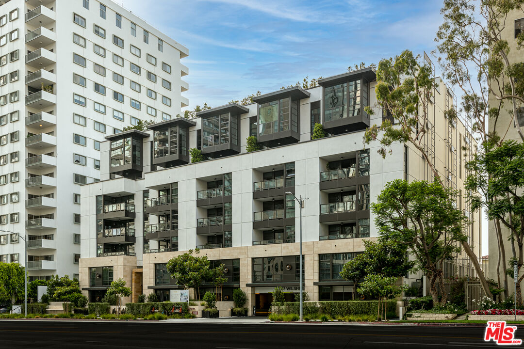 10777 Wilshire Blvd Unit: 404