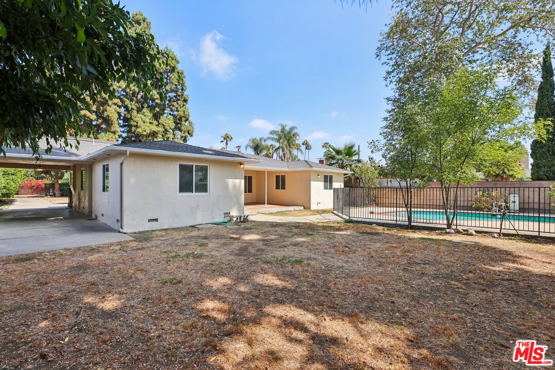 6727 Orion Ave