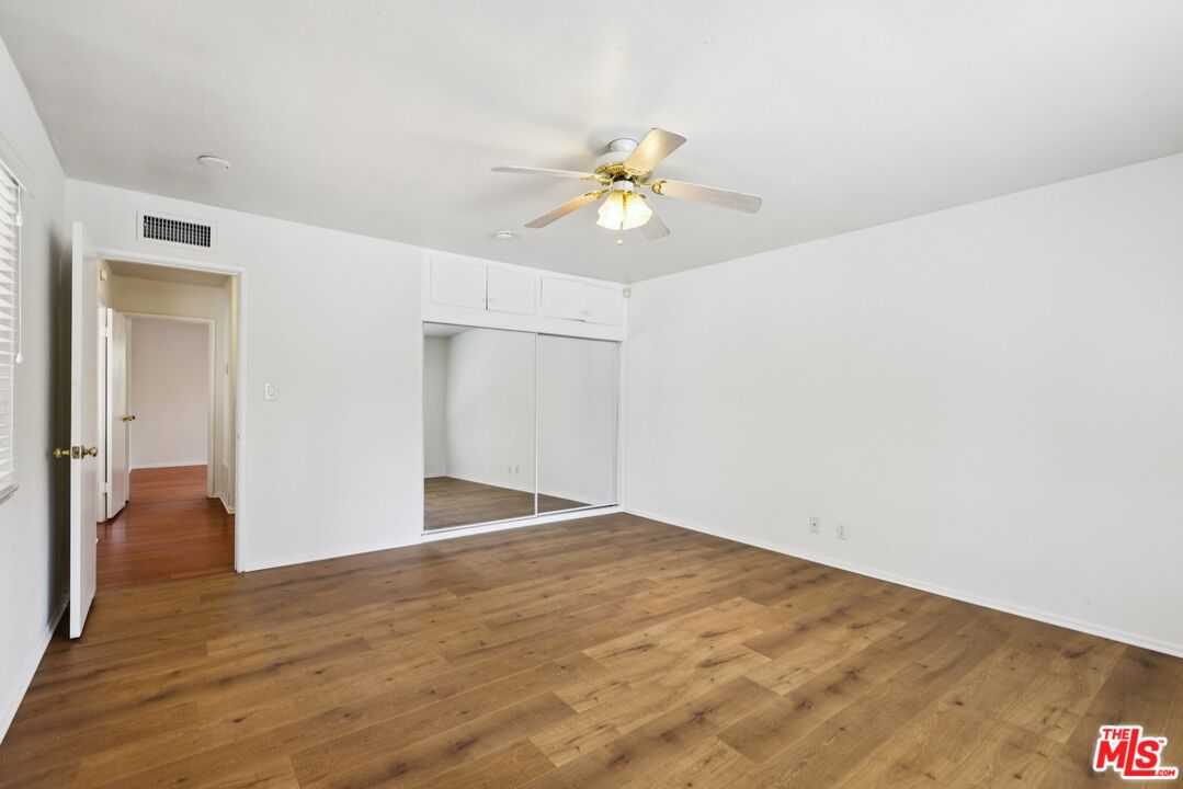 6727 Orion Ave