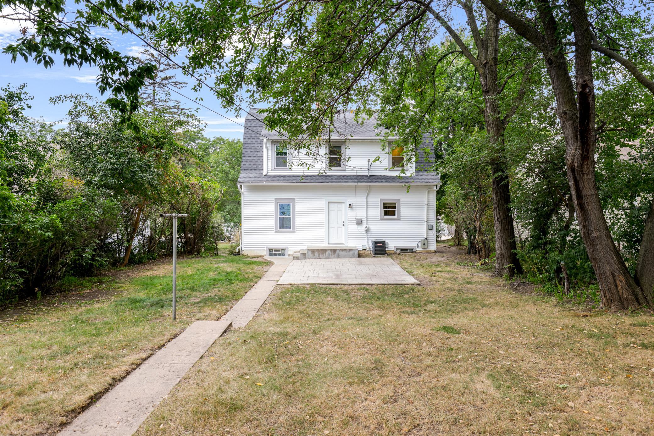 Charming, Turn-Key Dutch Colonial in Walkable Location