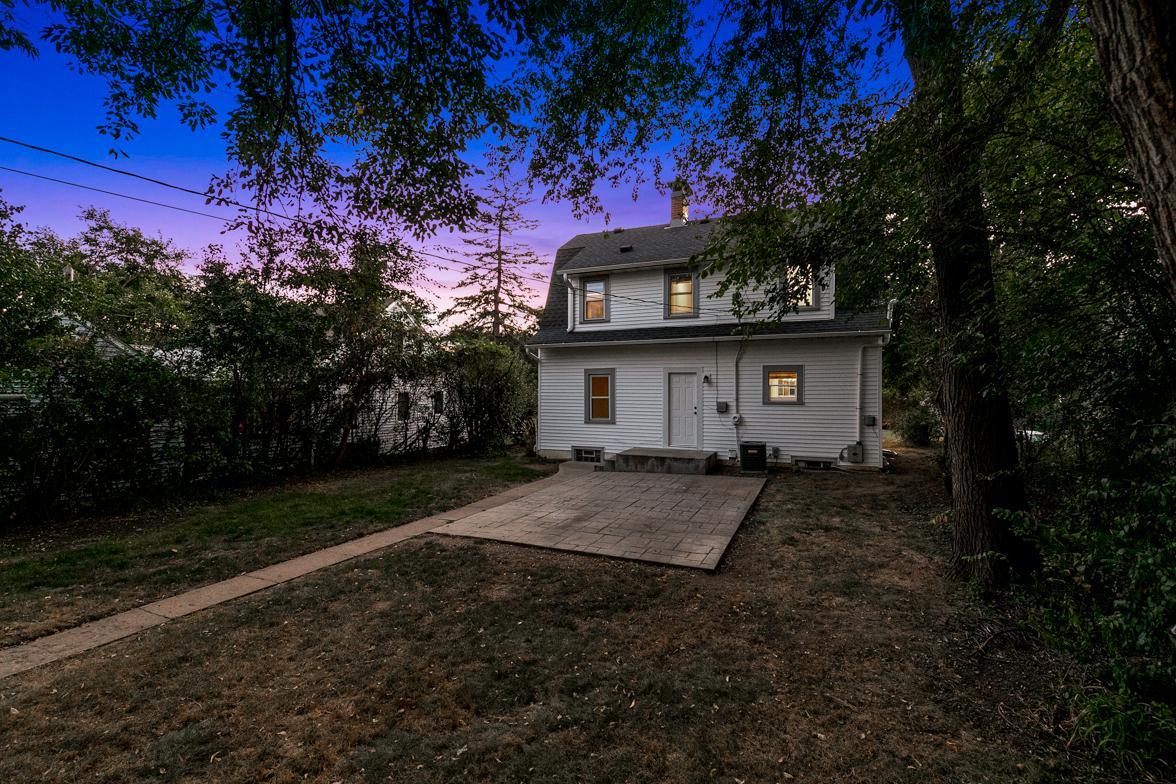 Charming, Turn-Key Dutch Colonial in Walkable Location