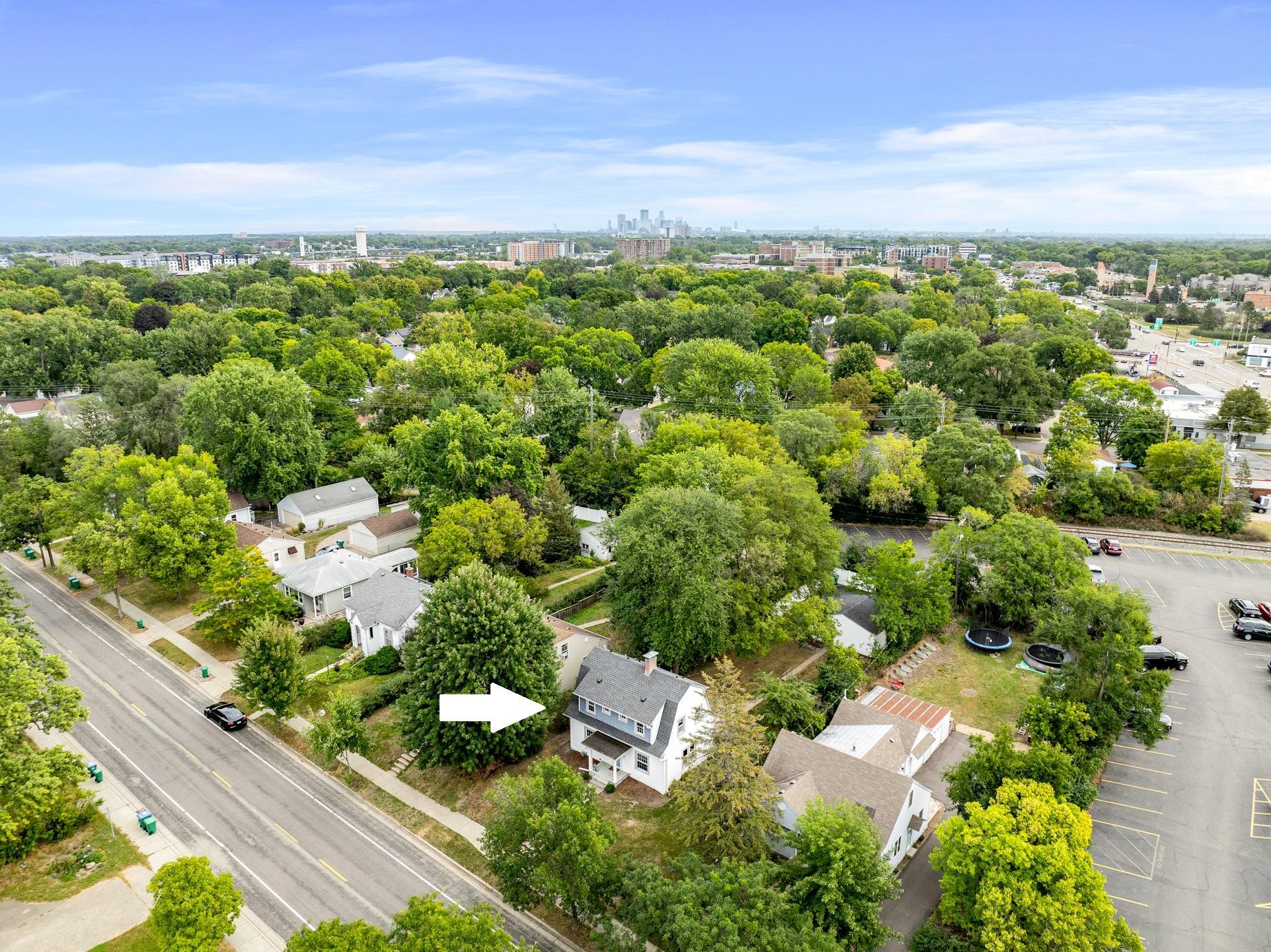 Charming, Turn-Key Dutch Colonial in Walkable Location