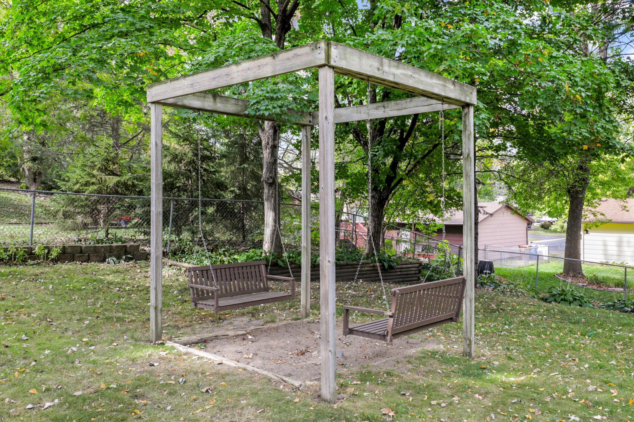 Charming, Well Maintained, Walk-Out Rambler