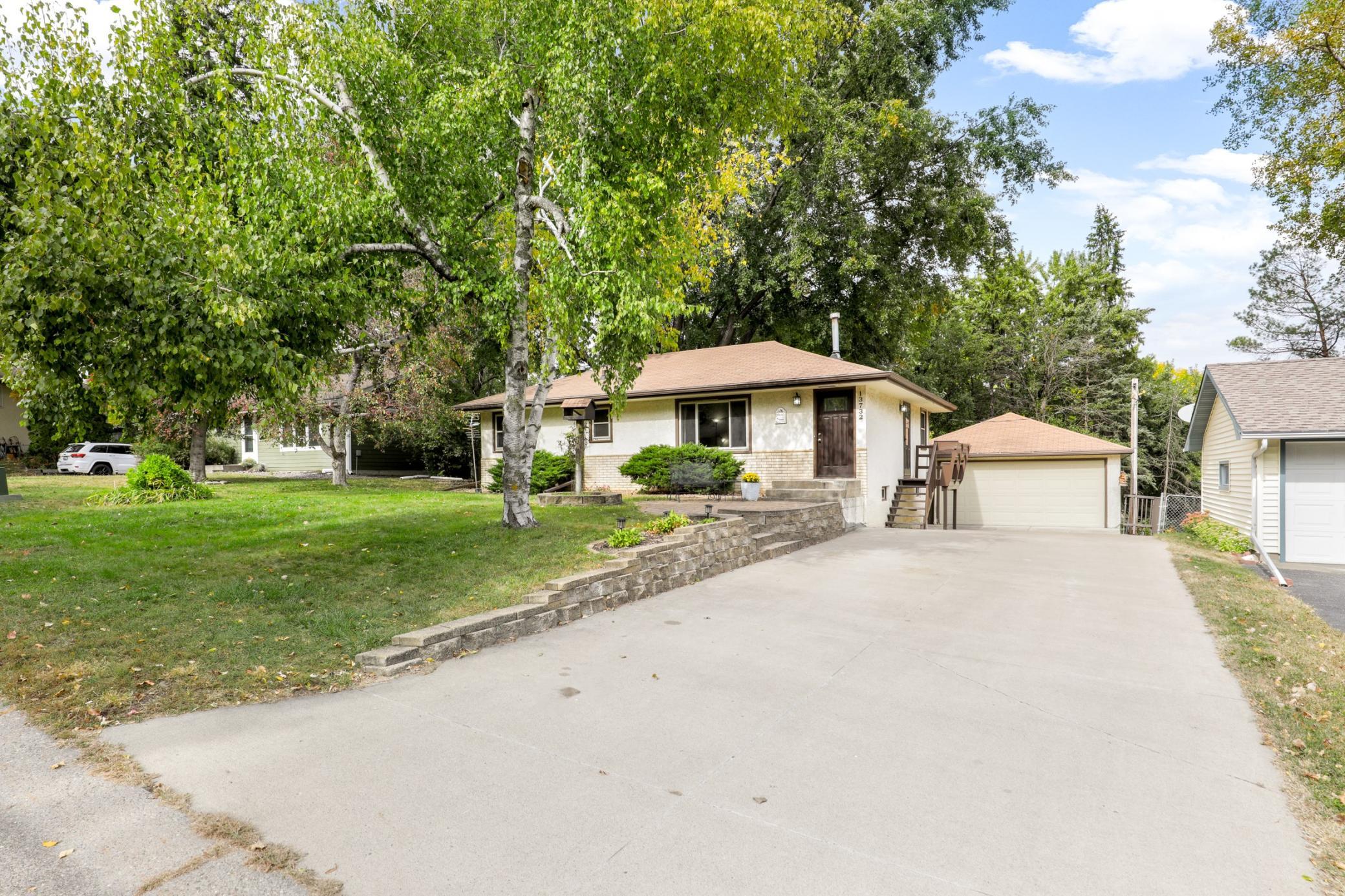 Charming, Well Maintained, Walk-Out Rambler